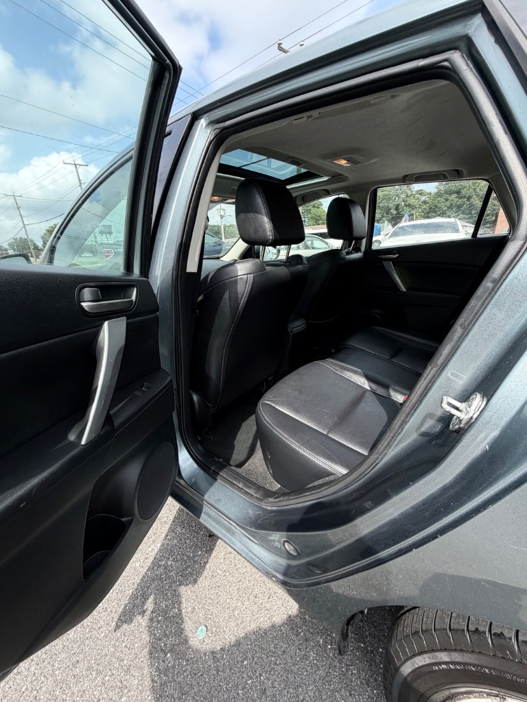 2013 Mazda MAZDA3 i Grand Touring - Photo 10